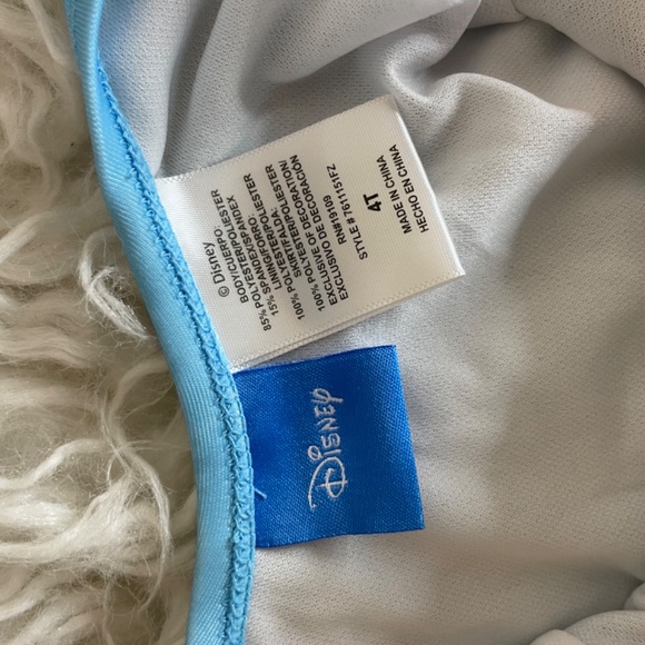 Girls Disney’s Elsa swimsuit. Size 4T - Picture 4 of 5